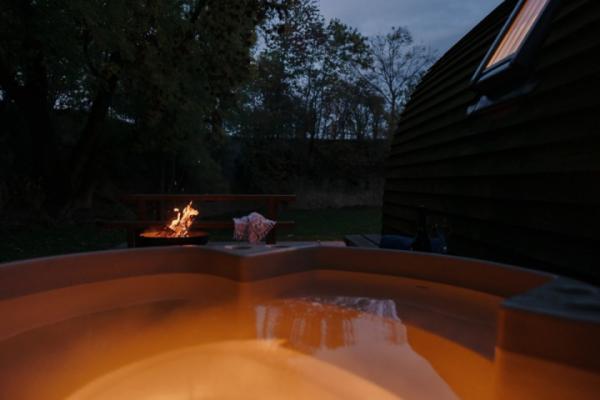Imagine the perfect spring evening just like this one at @WigwamHolidaysForcettGrange. ⁠
⁠
Then click on the bio link to plan your own outdoor haven.⁠
⁠
#WhyKirami #ForTheLoveOfTubs #HotTubs #kirami #warmerfeelings  #woodfired #hottubs #ukstaycation #luxury #saunas #createyourescapewithkirami #GardenInspo
