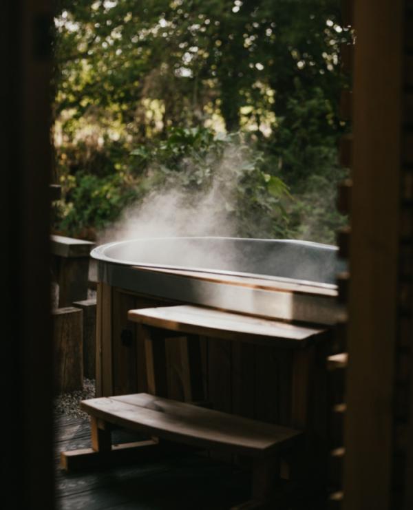 For those who value some me-time, wellness and luxury relaxation, this wood-fired Kirami hot tub at @kipandnook could just be the answer to your prayers. ⁠
⁠
Imagine stepping into this beauty - we'd forgive you for never wanting to leave!⁠
⁠
Our bio link has more info - jump in, the water's warm!⁠
⁠
⁠
#WhyKirami #ForTheLoveOfTubs #HotTubs #kirami #warmerfeelings  #woodfired #hottubs #ukstaycation #luxury #saunas #createyourescapewithkirami #GardenInspo